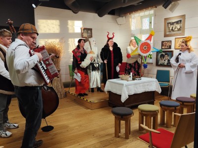 Wspólne kolędowanie w Etnocentrum 04.01.2026-IMG_20260104_151354.jpg